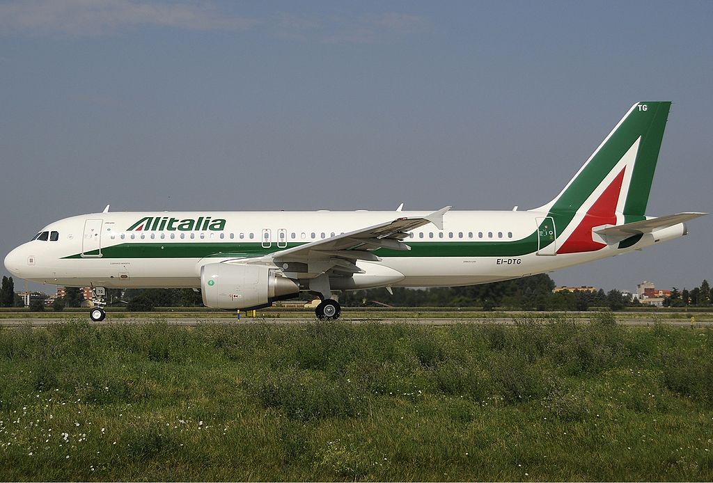 alitalia plane milan linate