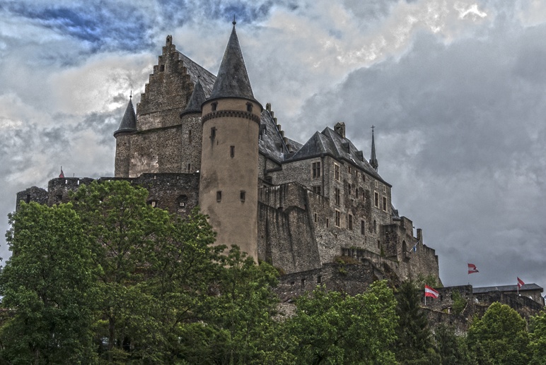 vianden castle luxembourg