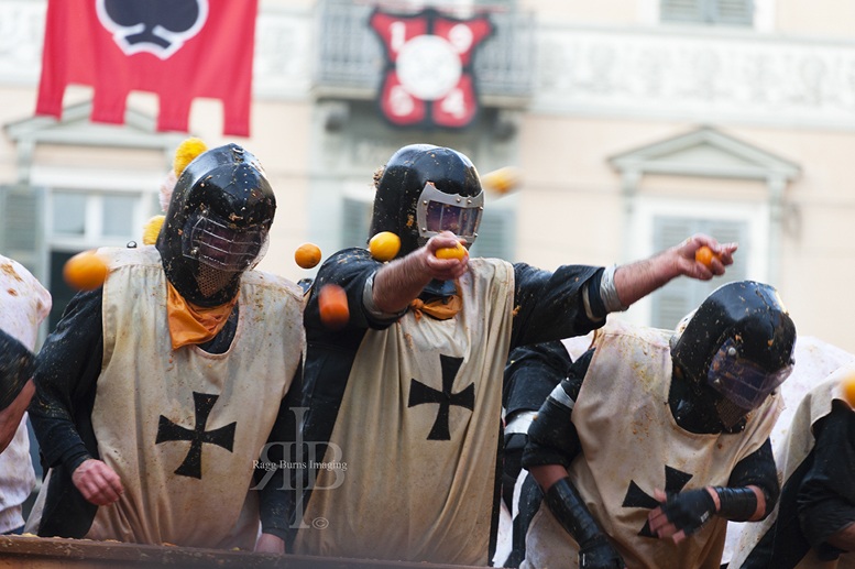 Battle-of-the-oranges-come-here