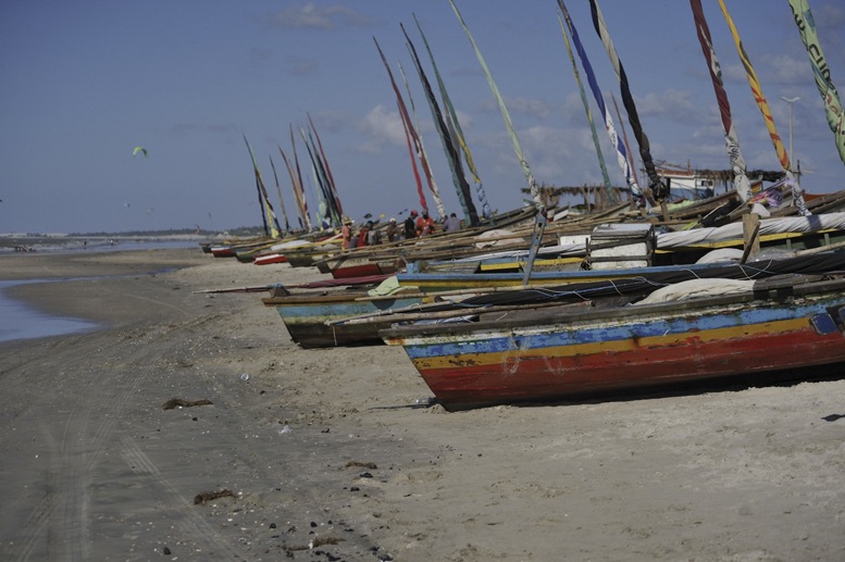 jeri-brazil-beach-boats