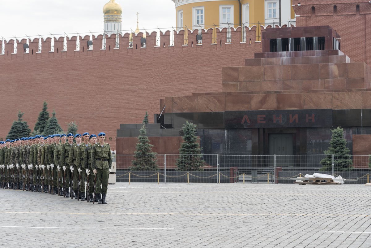lenin monument moscow
