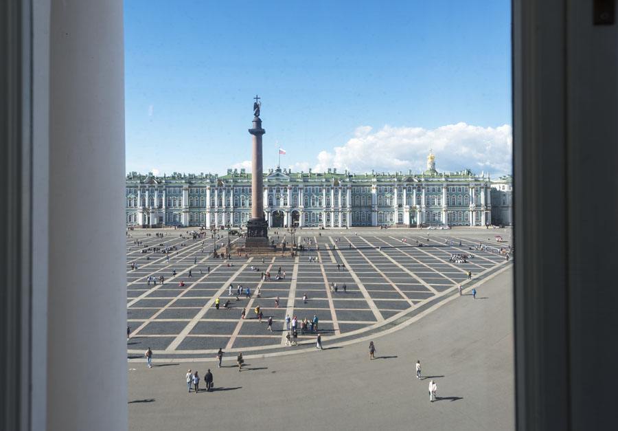 st petersburg hermitage square high