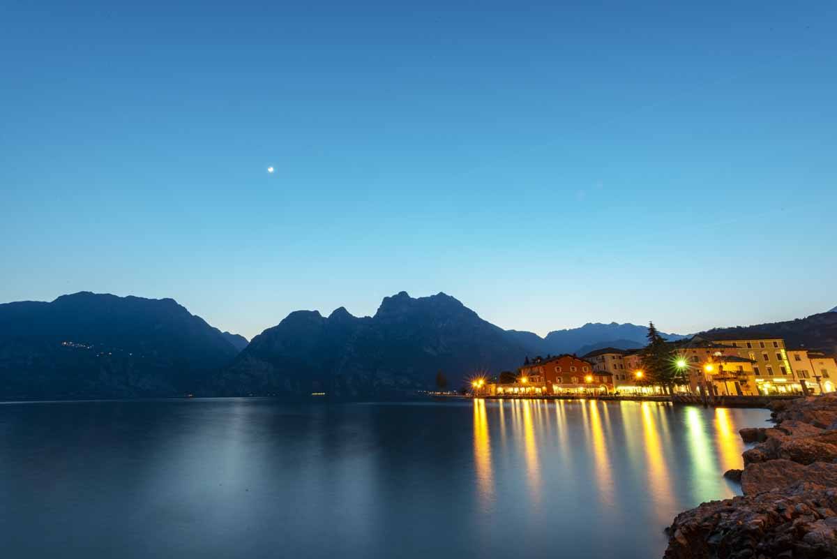 lake garda views busatte tempesta