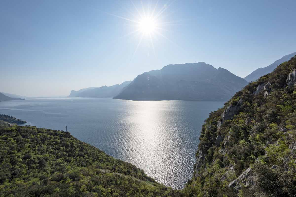 lake garda sunshine afternoon