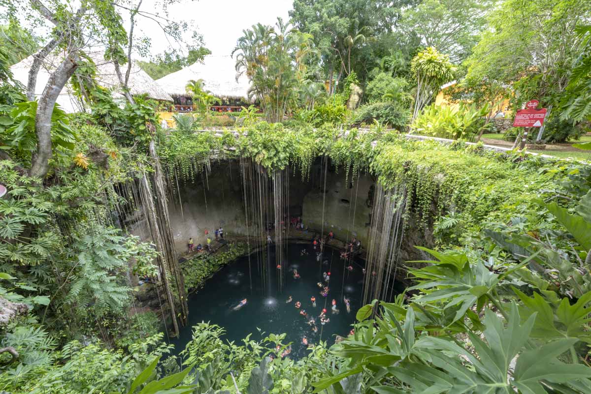 Risultati immagini per cenotes