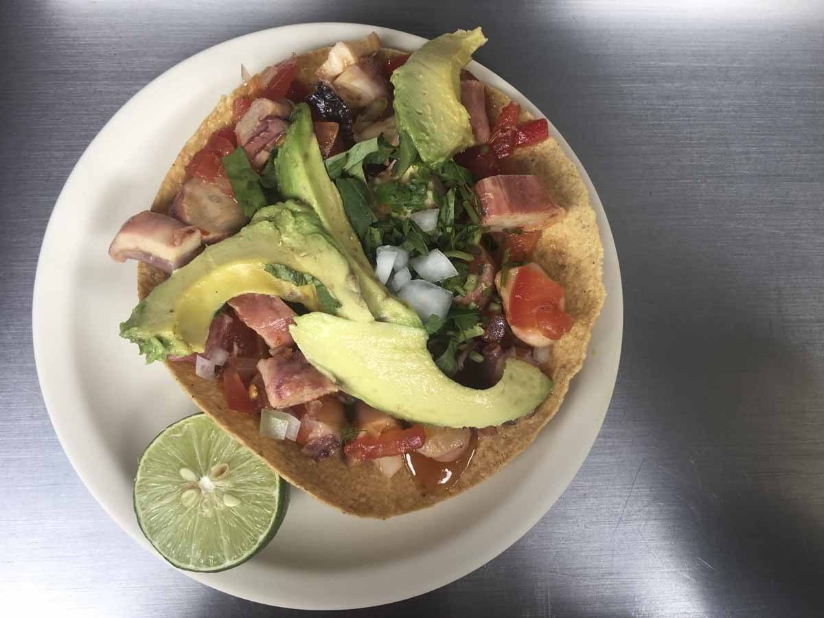 tostada food mexico city